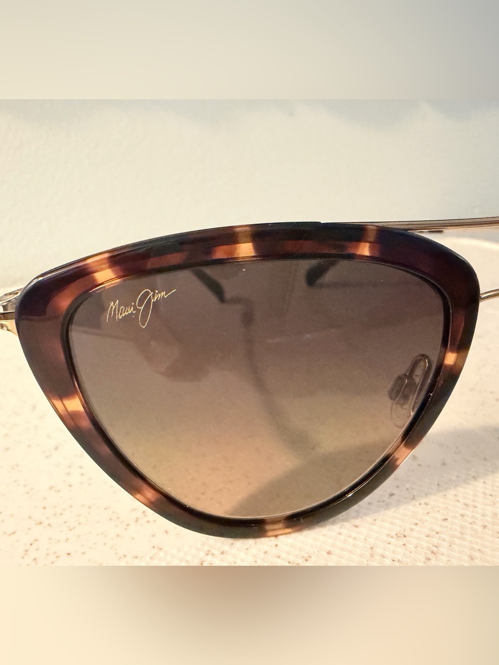 Maui Jim Tortoiseshell Brown Gradient Sunglasses - Picture 6 of 9